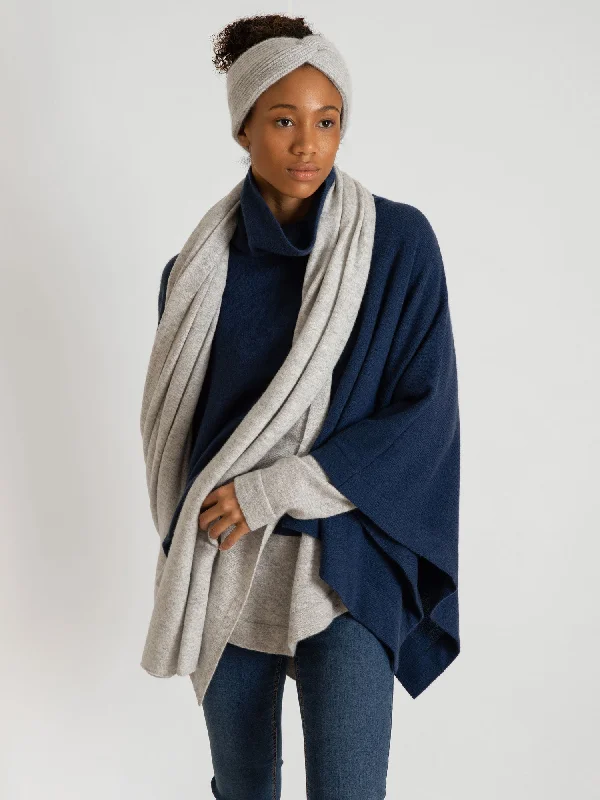 Cashmere poncho 