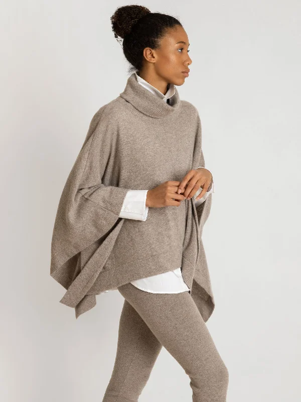 Cashmere poncho 