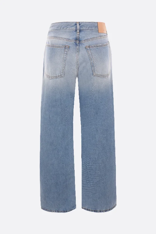 loose-fit denim jeans