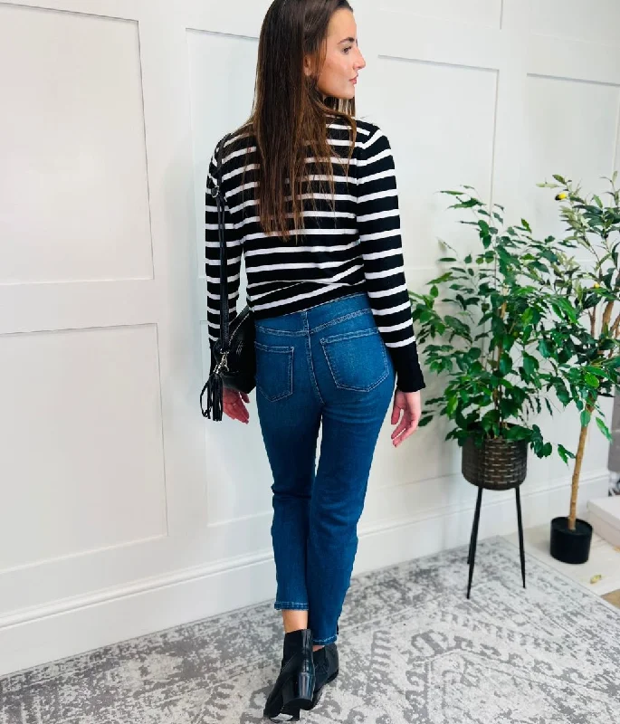 Mid Denim Cropped Jeans